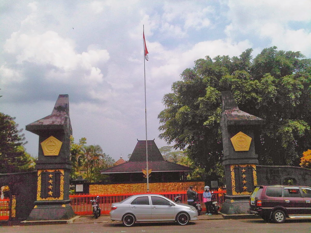 Monumen Pahlawan Jendral Sudirman di Purbalingga - Official Website