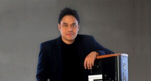 Biografi Singkat Dwiki Dharmawan Orchestra Musik